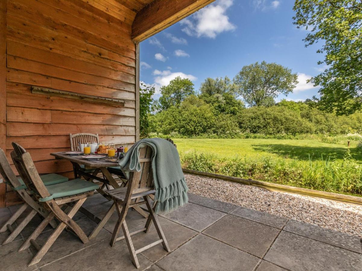 2 Bed In Dorchester 75243 Frampton  Екстериор снимка