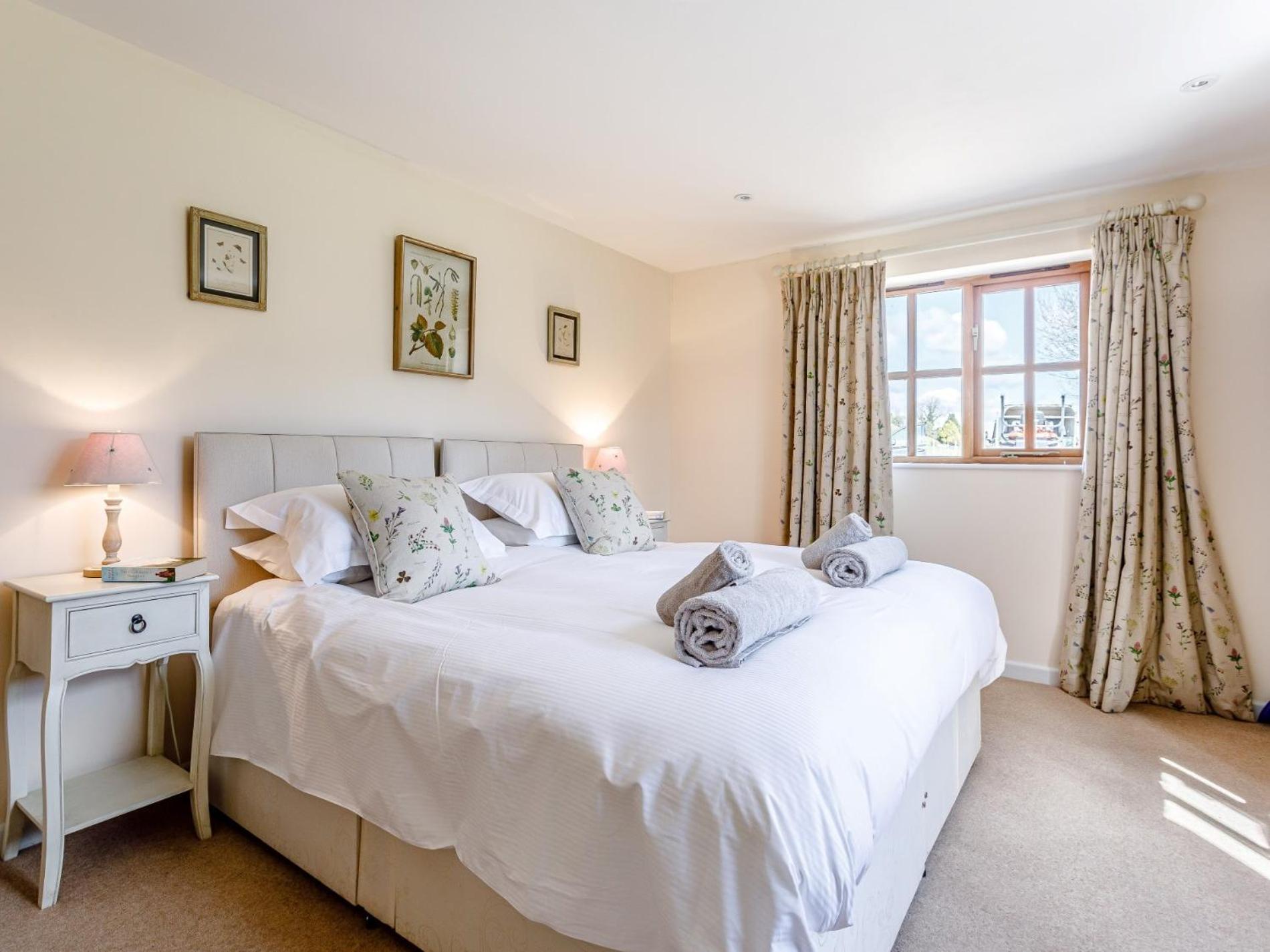 2 Bed In Dorchester 75243 Frampton  Екстериор снимка
