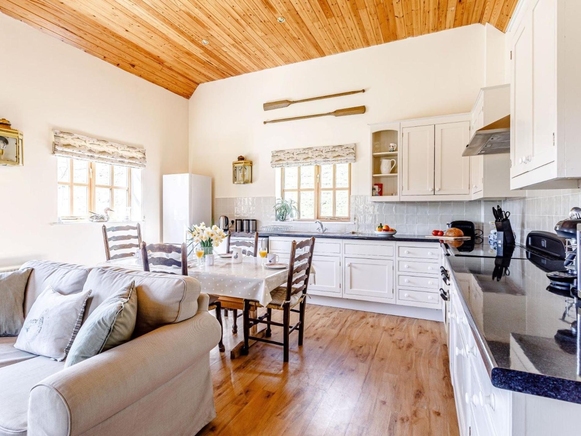 2 Bed In Dorchester 75243 Frampton  Екстериор снимка